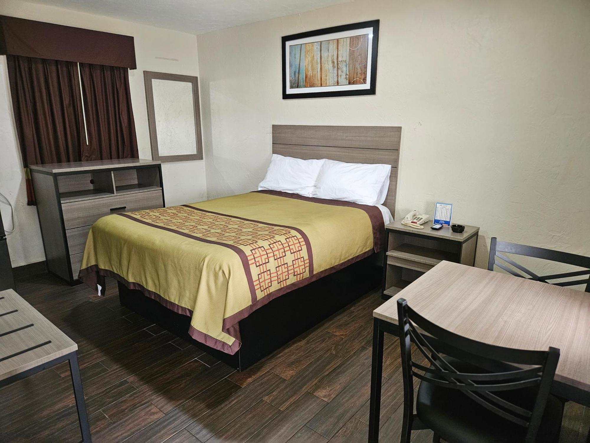 Motel Deluxe - Sarasota South Bradenton