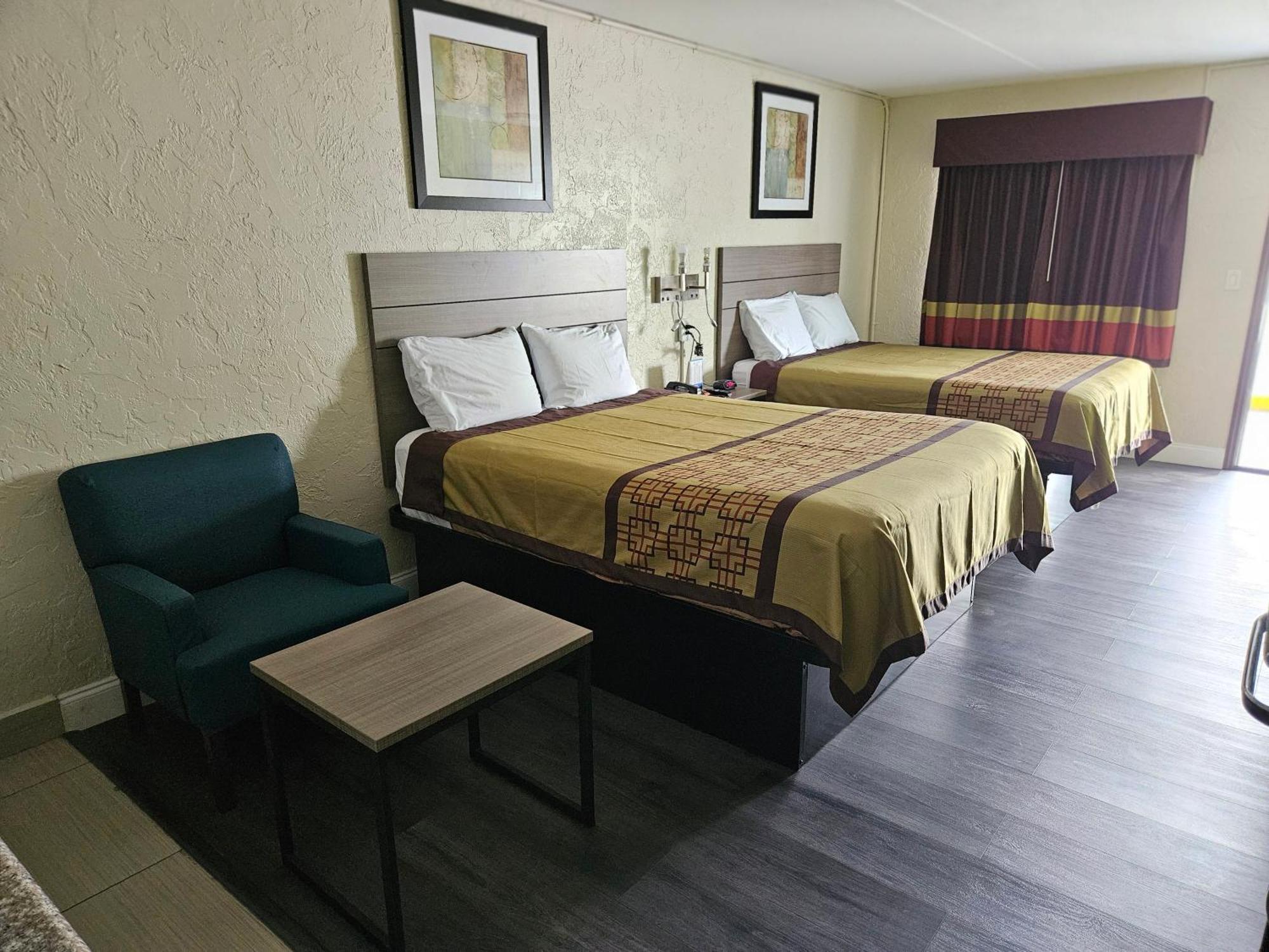 Motel Deluxe - Sarasota